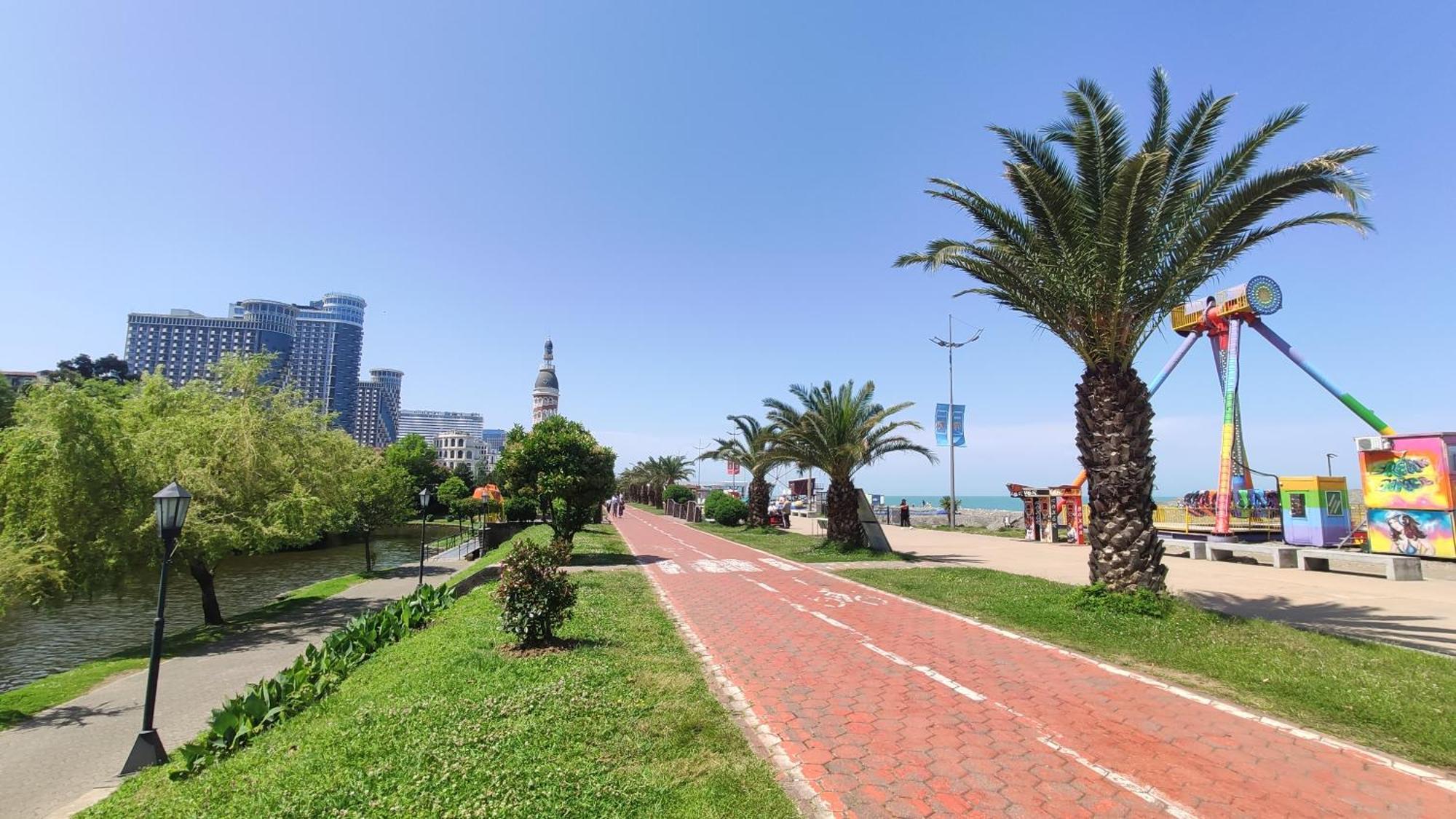 Orbi-City Batumi Apartments Sea View エクステリア 写真