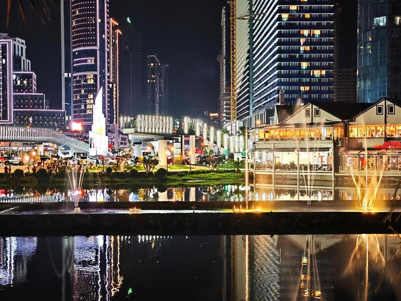 Orbi-City Batumi Apartments Sea View エクステリア 写真