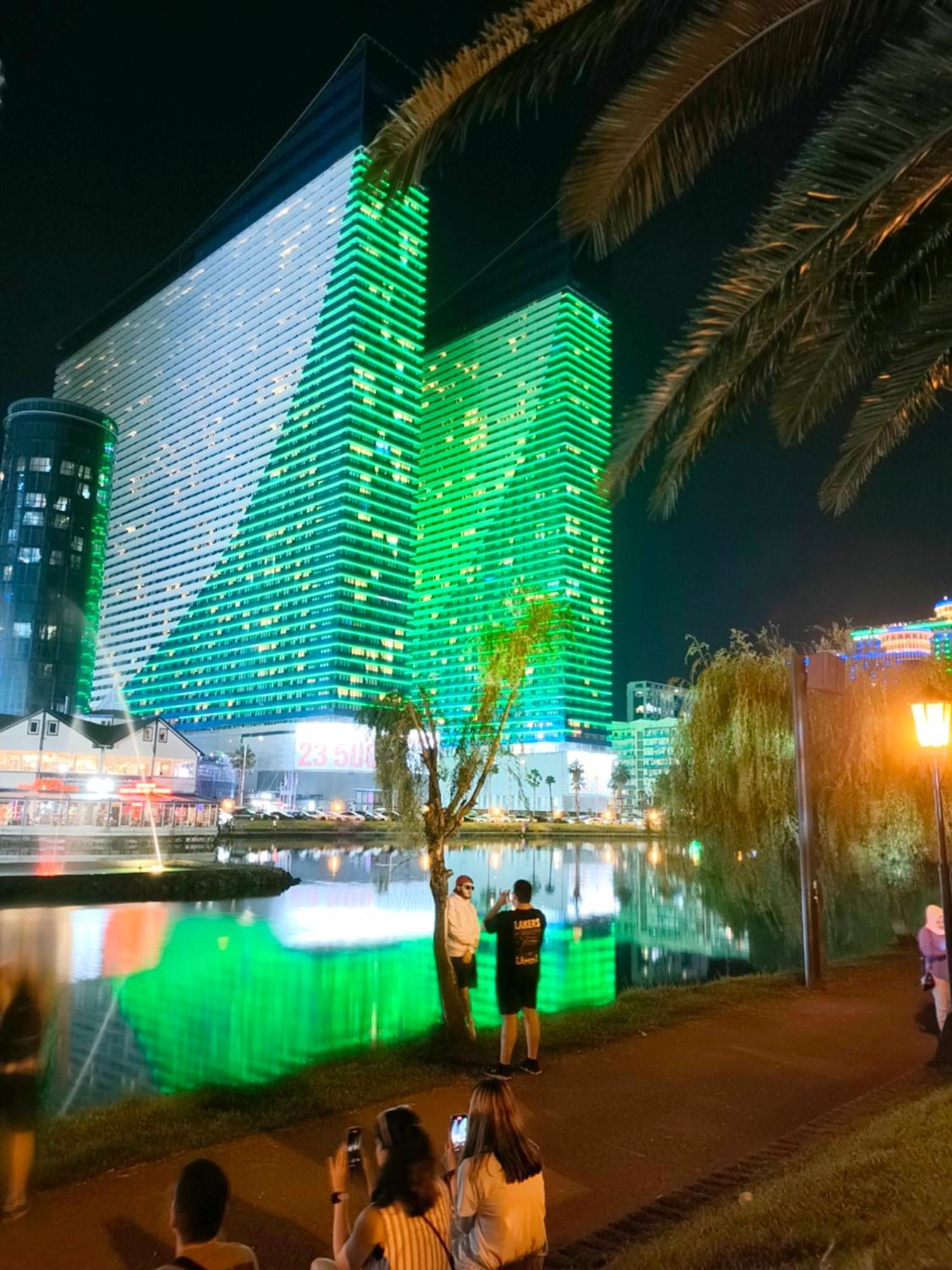 Orbi-City Batumi Apartments Sea View エクステリア 写真