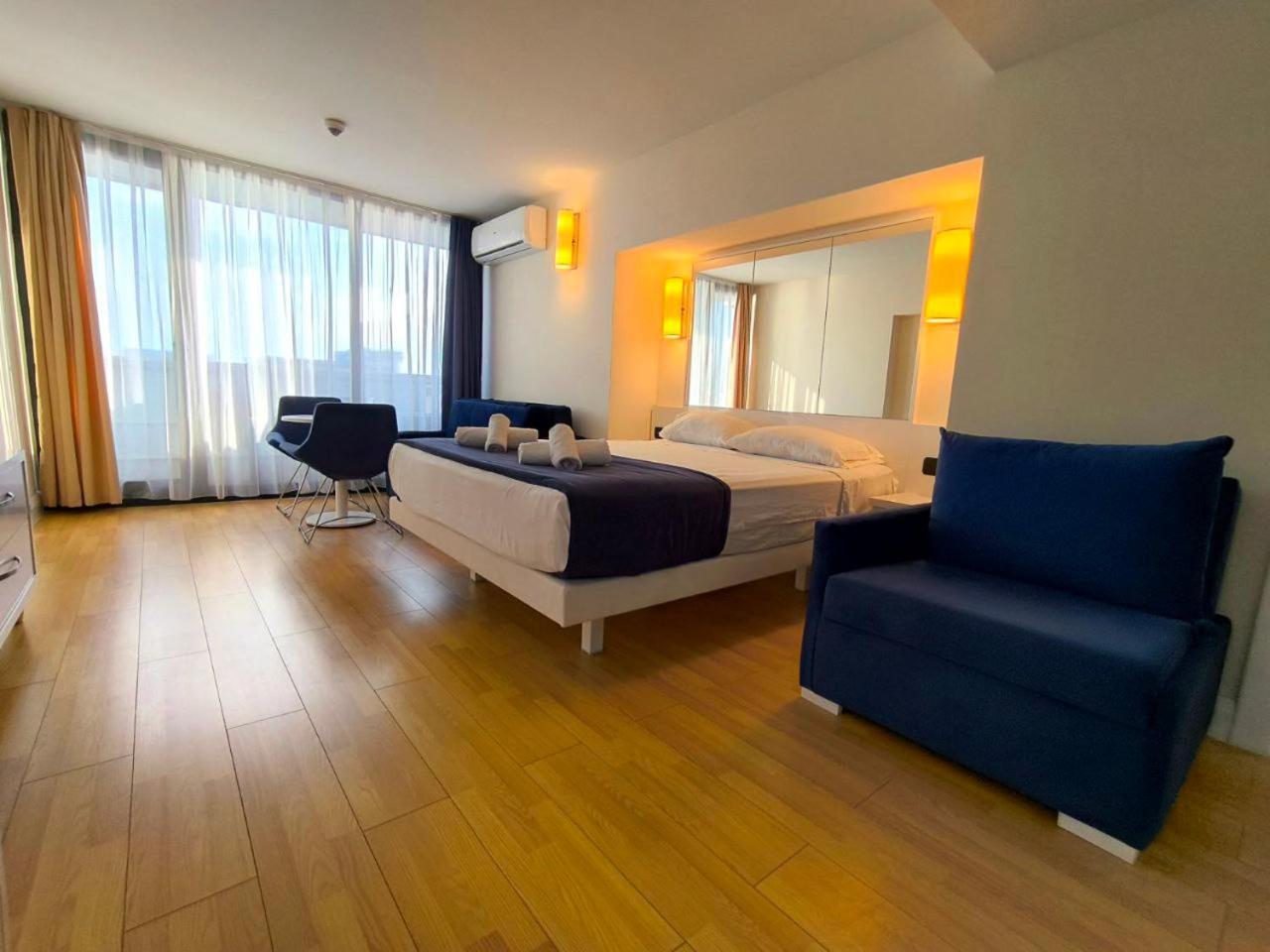 Orbi-City Batumi Apartments Sea View エクステリア 写真