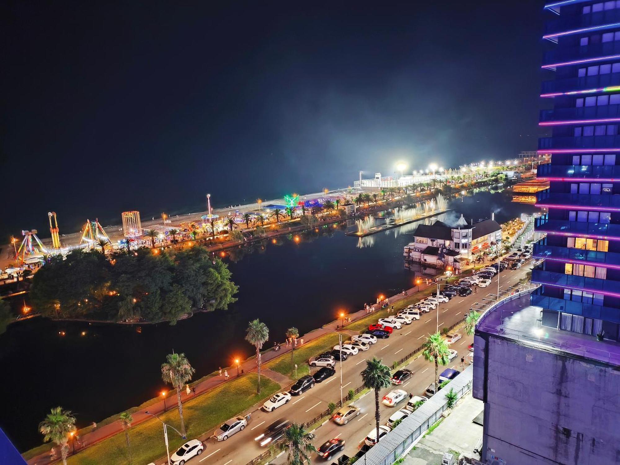 Orbi-City Batumi Apartments Sea View エクステリア 写真